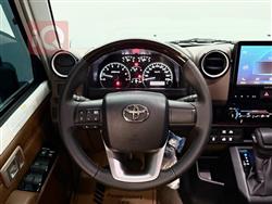 تويوتا لاند كروزر 70